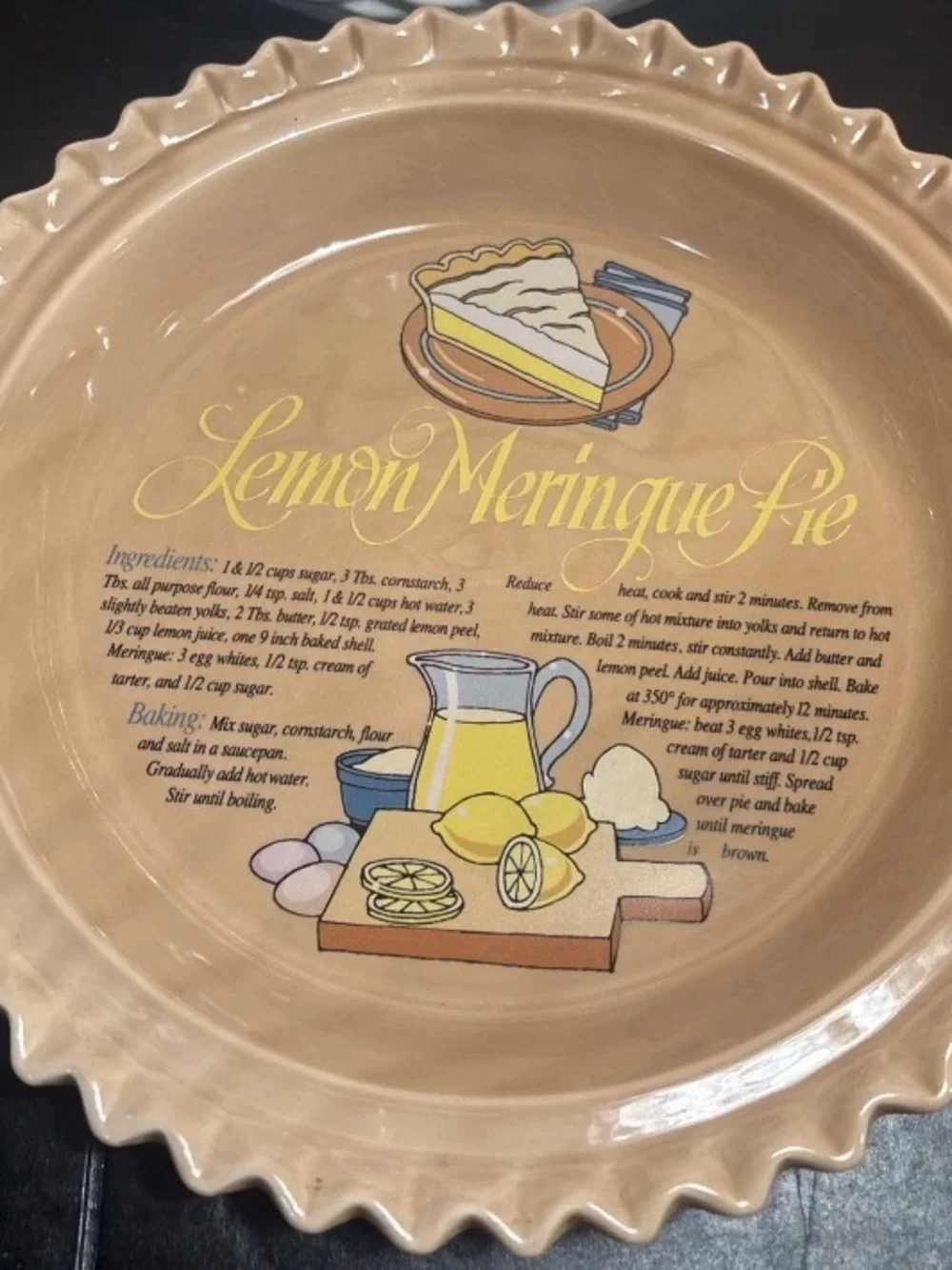 LEMON MERINGUE CERAMIC PIE PAN MADE BY UNIVERSAL TRUMP CORP